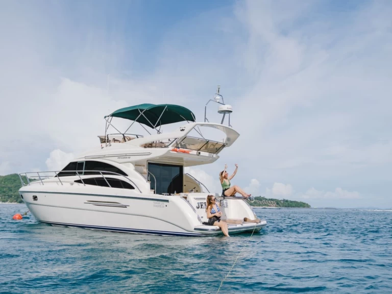 Vermietung Motorboot Princess mit Führerschein