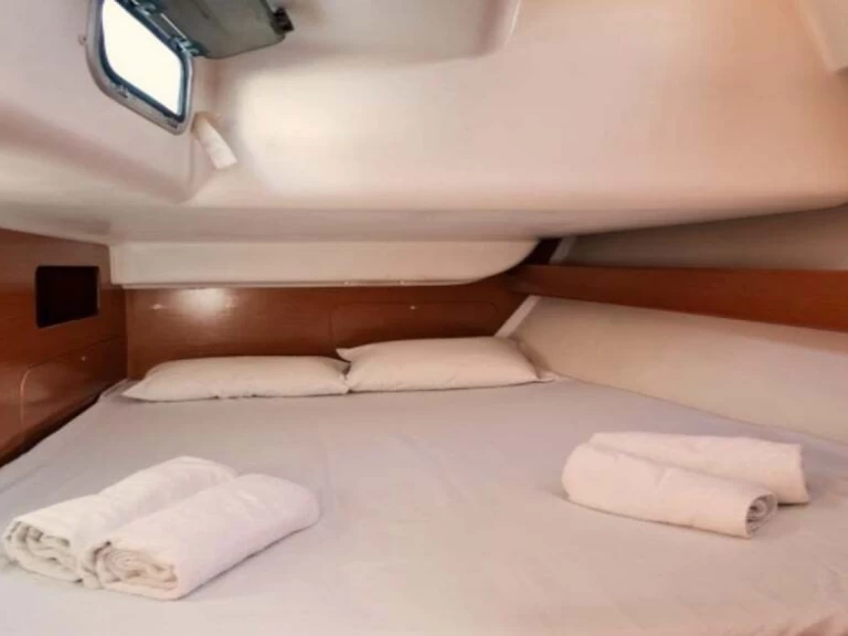 Vermietung Segelboot Bénéteau mit Führerschein