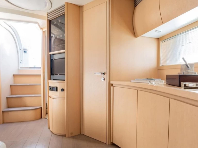 Boot mieten Olbia günstig Pershing 50.1