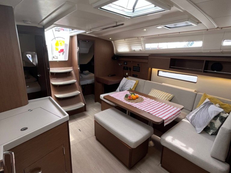 Boot mieten Pomer günstig Oceanis 40.1