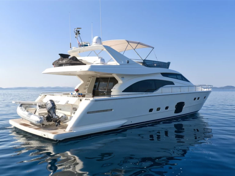 Ferretti Ferretti Yachts 681 mieten Split