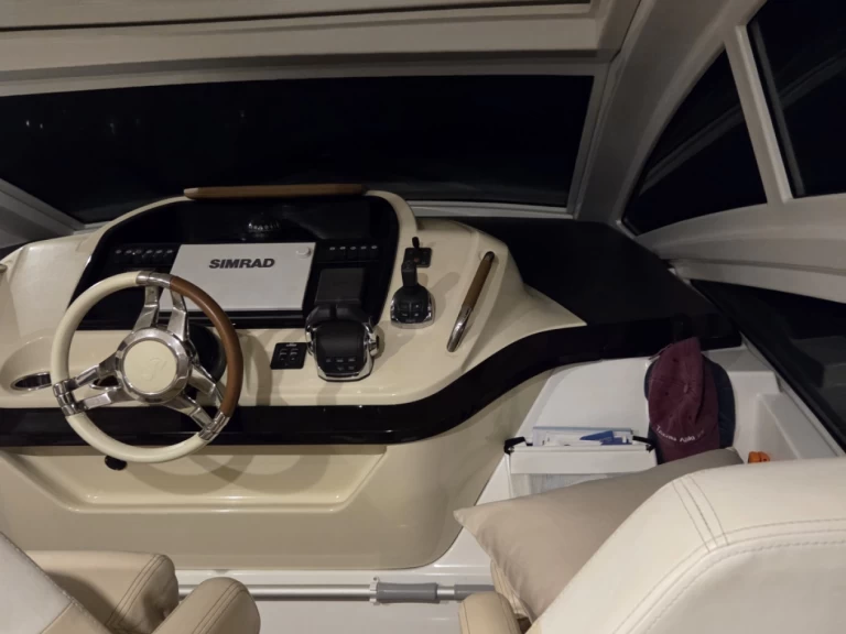 Ein Bénéteau Gran Turismo 40 mieten in Porto-Vecchio