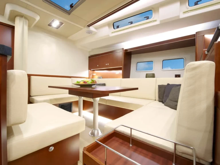 Segelboot mieten in Sukošan zum besten Preis