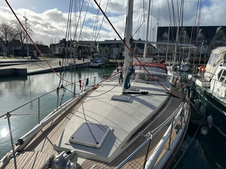 Segelboot mit oder ohne Skipper Amel mieten in Deauville