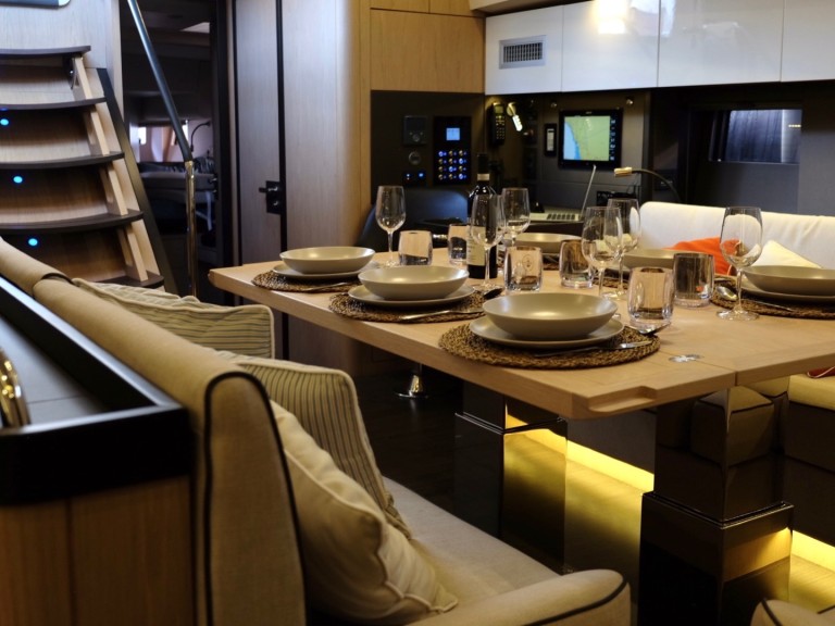 Segelboot mieten in Castiglioncello - Bénéteau Oceanis Yacht 62