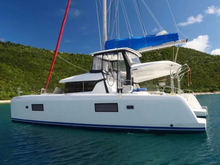 Katamaran mieten in Lefkáda - Lagoon Lagoon 42, 2020,  Air Condition, Generator, Water maker, Solar panel, 2 SUP offered free
