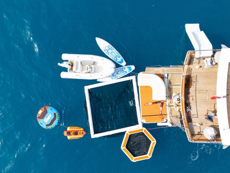 Bootsverleih Canados Canados 90' Monaco-Ville Samboat