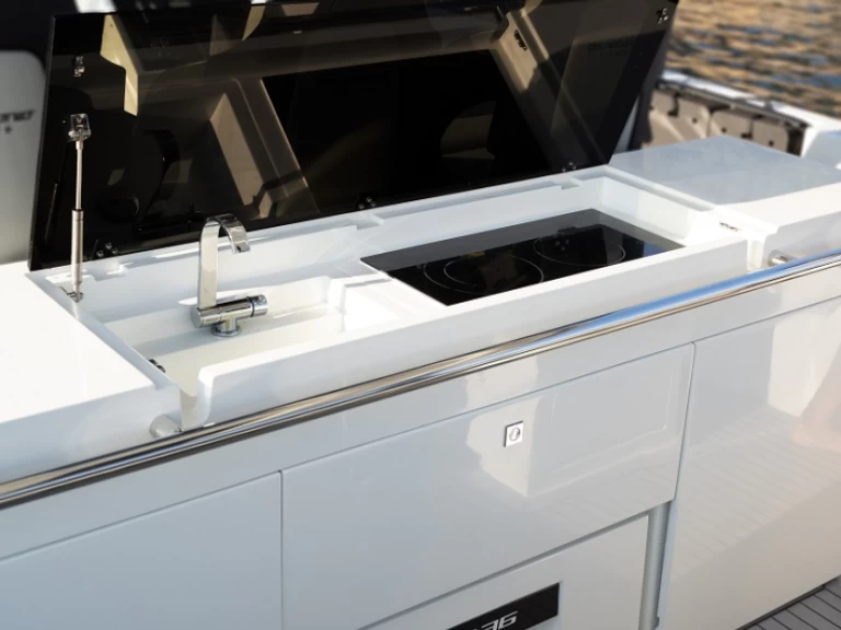 Motorboot mit oder ohne Skipper De Antonio mieten in Ibiza Town