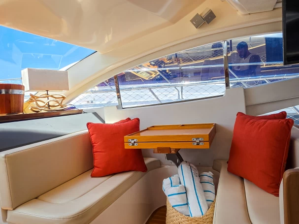 Vermietung Motorboot PHANTOM mit Führerschein