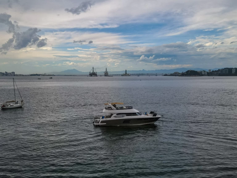 Boot mieten Rio de Janeiro (state) günstig 60 flybridge