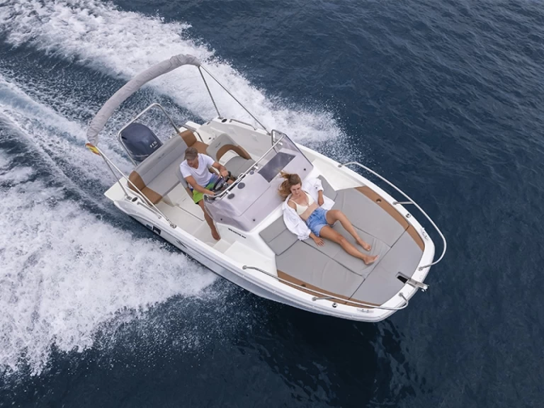 Bootsverleih Bénéteau Flyer 6 Saint-Raphaël Samboat