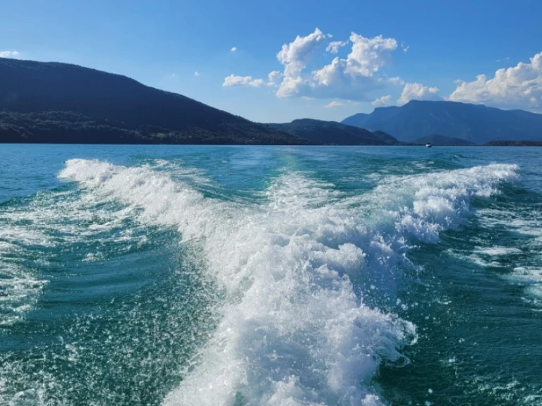 Boot mieten Aix-les-Bains günstig Horizon 210