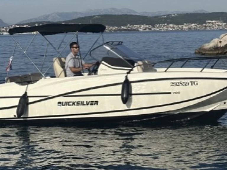 Quicksilver 705 Open mieten Seget Vranjica
