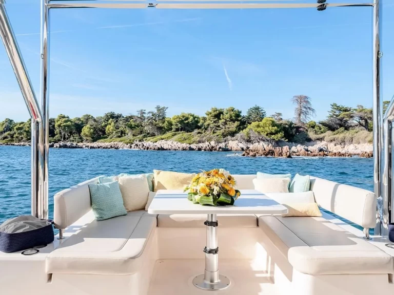 Boot mieten Nassau günstig Aquila 44