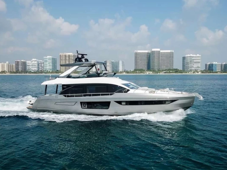 Yacht mieten in Miami - Azimut Spysea