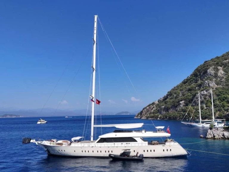 Ein Custom Gulet-Motor Sailor DODO mieten in Göcek