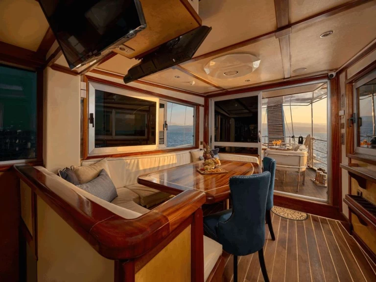 Yacht mieten in Kroatien -  Custom Built Aluminum Cutter TREBENNA