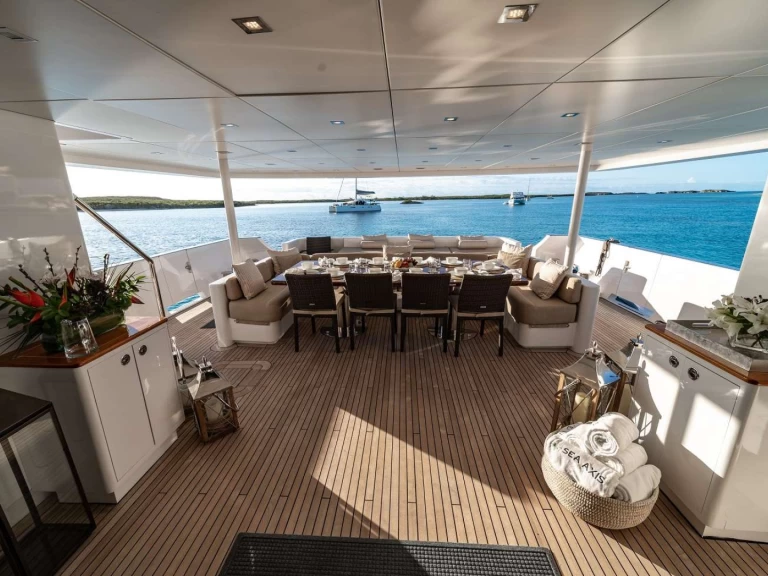 Heesen SEA AXIS mieten St. Martin