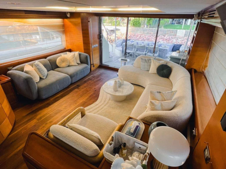 YachtCharter in Puerto Vallarta - Azimut El Gabo auf SamBoat