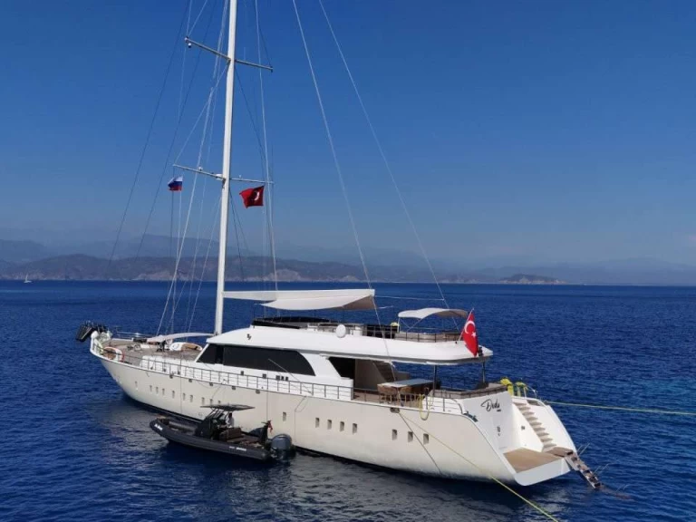 Ein Custom Gulet-Motor Sailor DODO mieten in Göcek