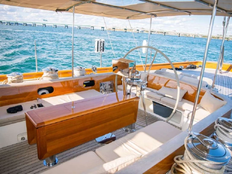 Holland  AURELIUS  mieten Antigua