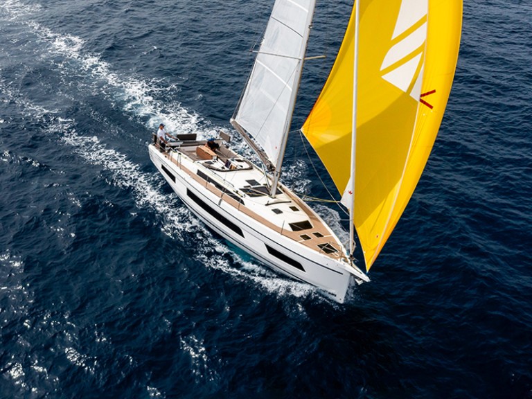 Boot mieten Pálairos günstig Dufour 41