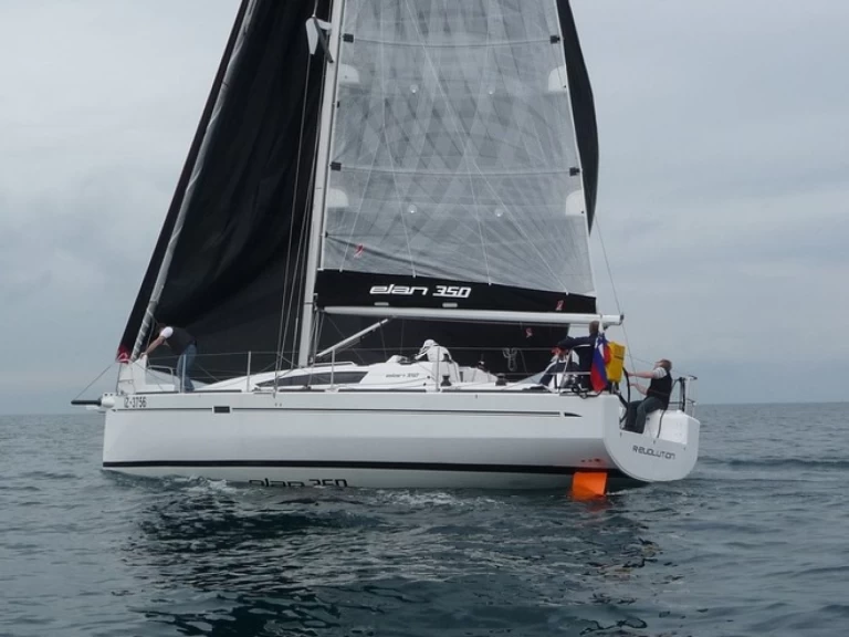 Elan Elan 350 Performance mieten Biograd na Moru