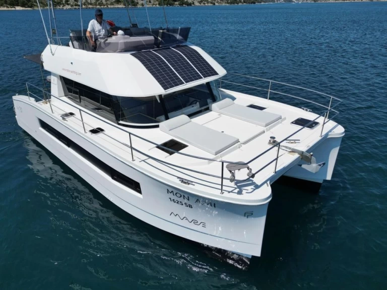 Fountaine Pajot Fountaine Pajot MY 37 mieten Saint-Raphaël