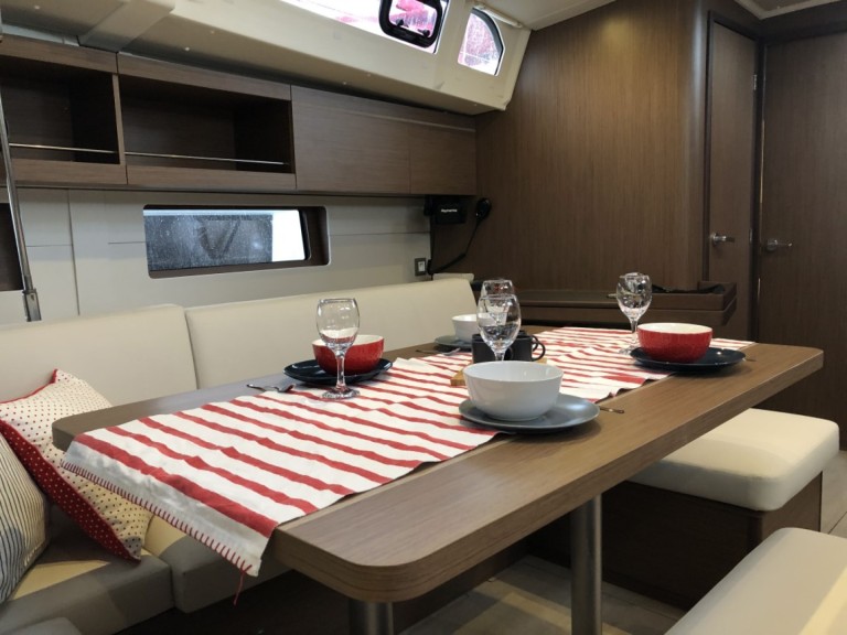 Segelboot mieten in Pomer zum besten Preis