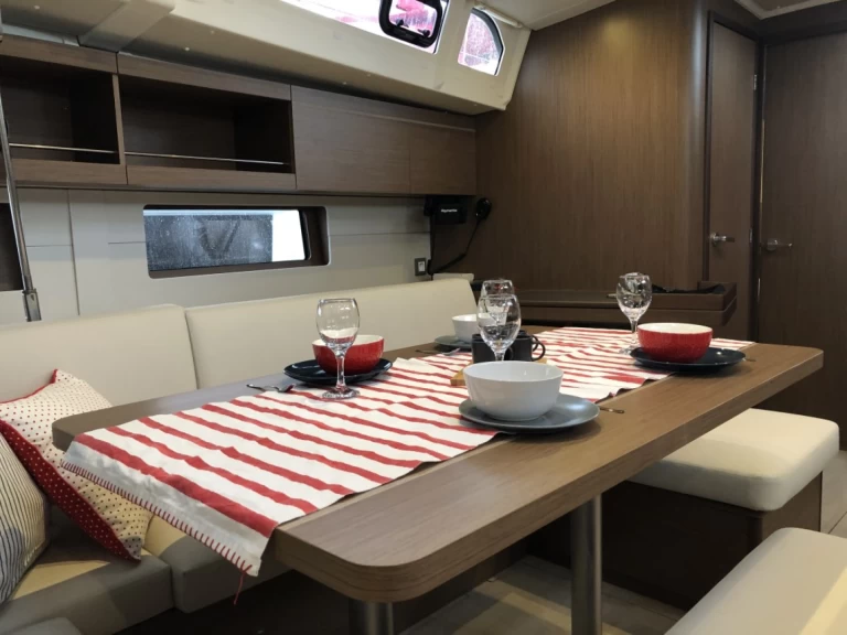 Segelboot mieten in Pomer zum besten Preis