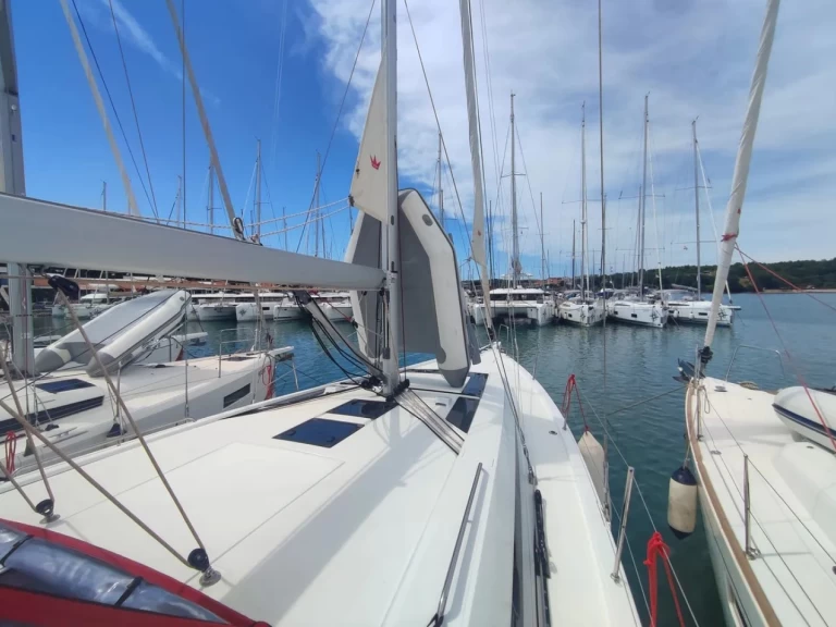 Segelboot mit oder ohne Skipper Bénéteau mieten in Pomer