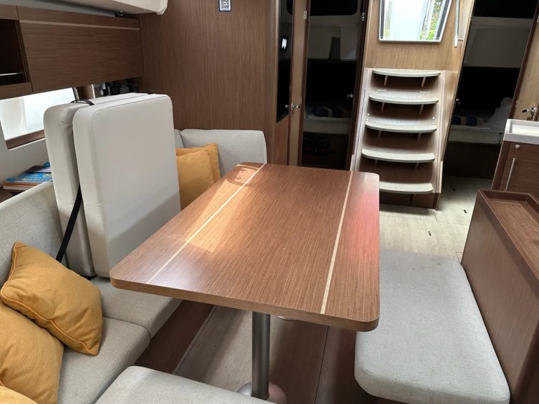 YachtCharter in Komolac - Bénéteau Oceanis 46.1 auf SamBoat