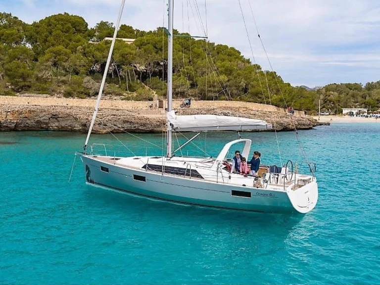 Segelboot mit oder ohne Skipper Bénéteau mieten in Álimos