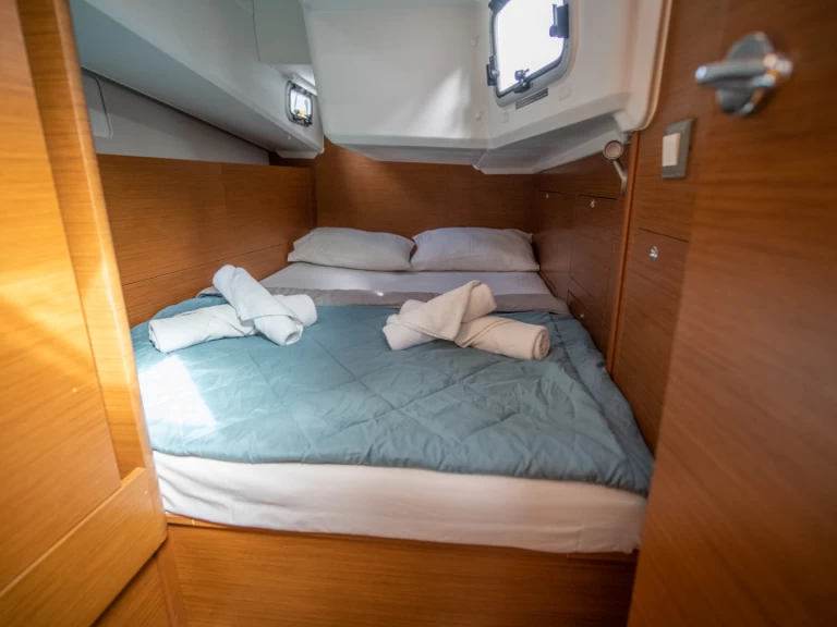 Bootsverleih Jeanneau Sun Odyssey 410 Neo Klima Samboat