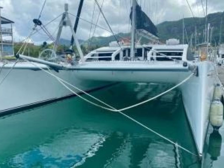 Ein Sea Tribe Yachts Sea-Tribe DH550 mieten in Mahé