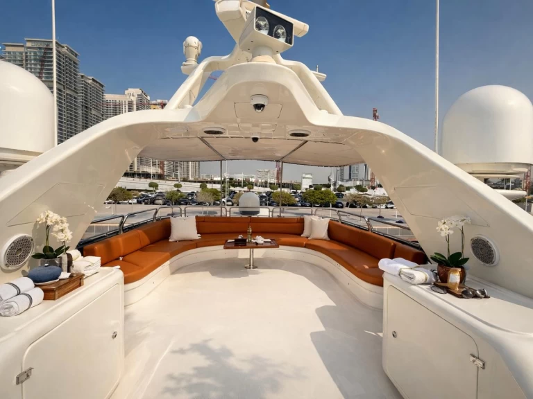 Yacht mieten in Dubai Marina zum besten Preis