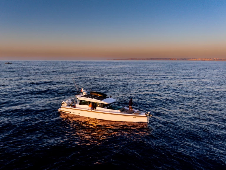 YachtCharter in Valletta - Axopar Axopar 37 XC Cross Cabin auf SamBoat
