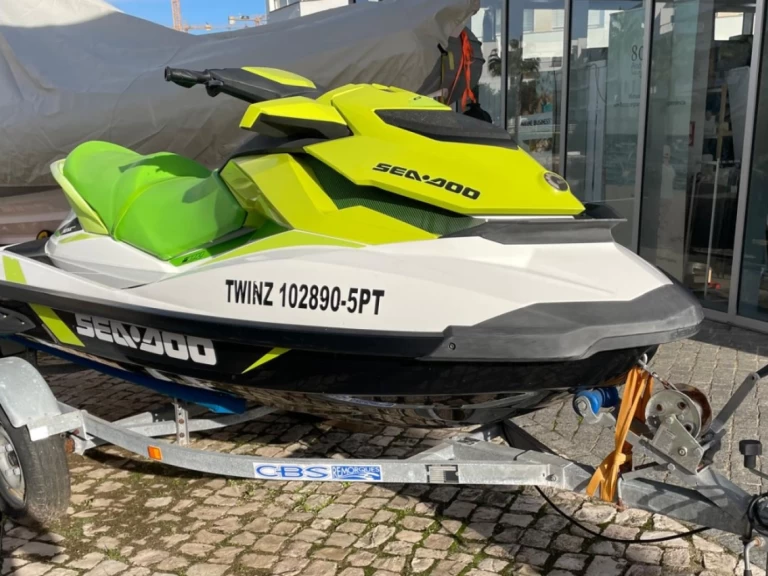 Jetski mit oder ohne Skipper Sea-Doo mieten in Lagos
