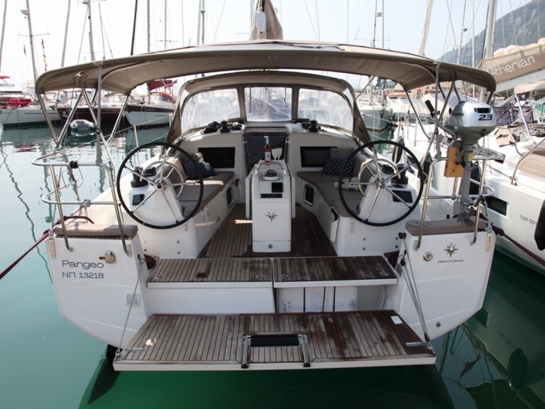 YachtCharter in Benítses - Jeanneau Sun Odyssey 410 auf SamBoat