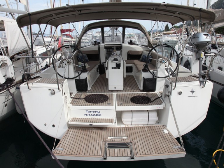 YachtCharter in Benítses - Jeanneau Sun Odyssey 440 auf SamBoat