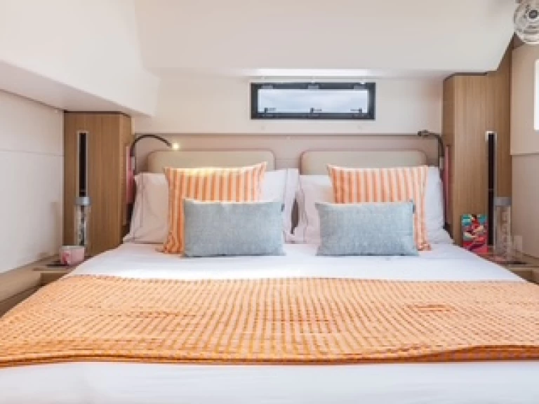 Katamaran mit oder ohne Skipper Lagoon mieten in Nisida