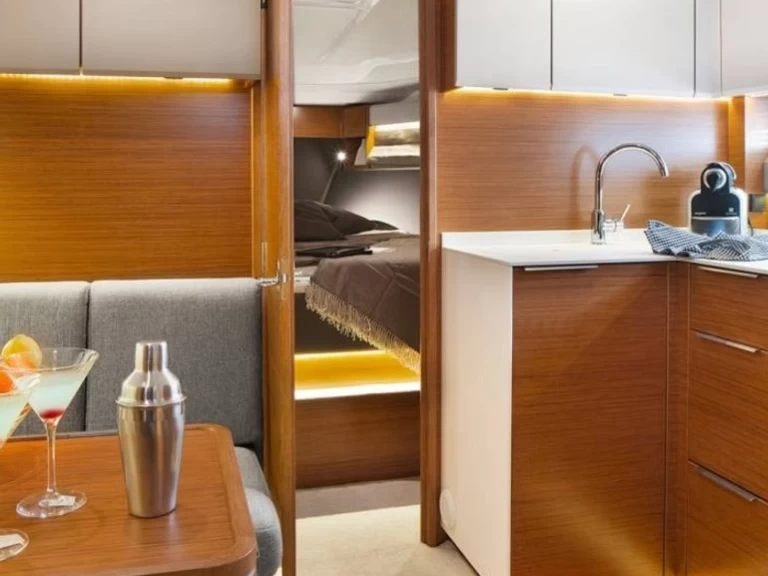 Ein Bavaria Bavaria Sport 360 Open mieten in El Toro