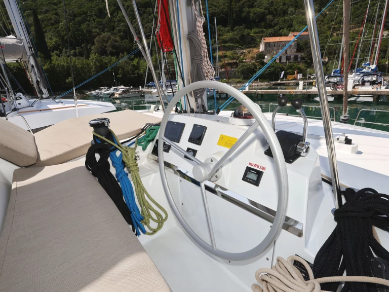 Bootsverleih Bali Bali 4.2 Komolac Samboat