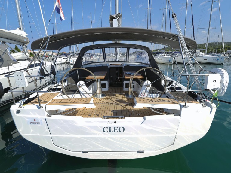 Segelboot mieten in Sukošan zum besten Preis