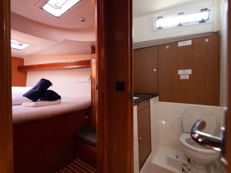 Segelboot mit oder ohne Skipper Bavaria mieten in La Spezia