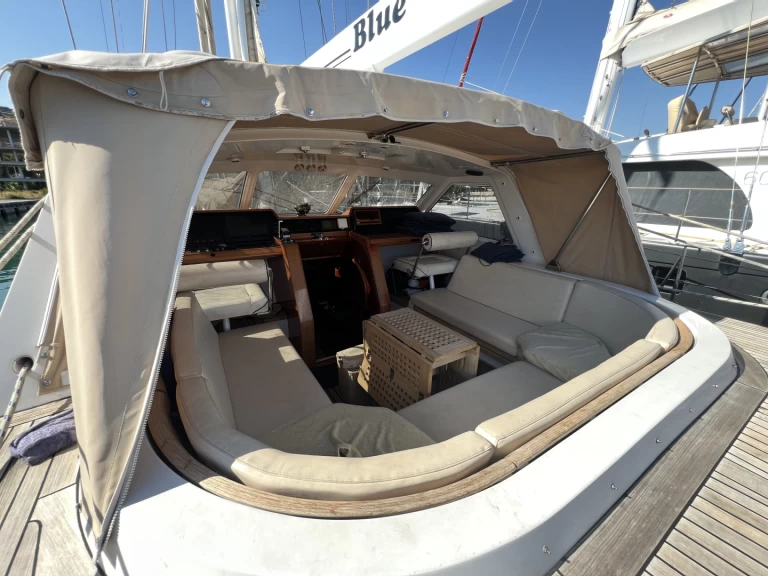 Ein Jongert 2000 s  mieten in Cannes