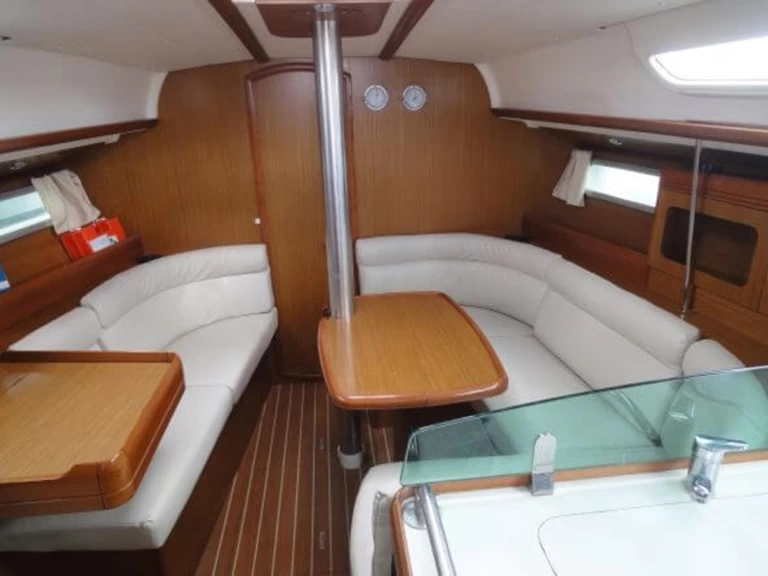 Segelboot mieten in Lavrion - Jeanneau Sun Odyssey 36i