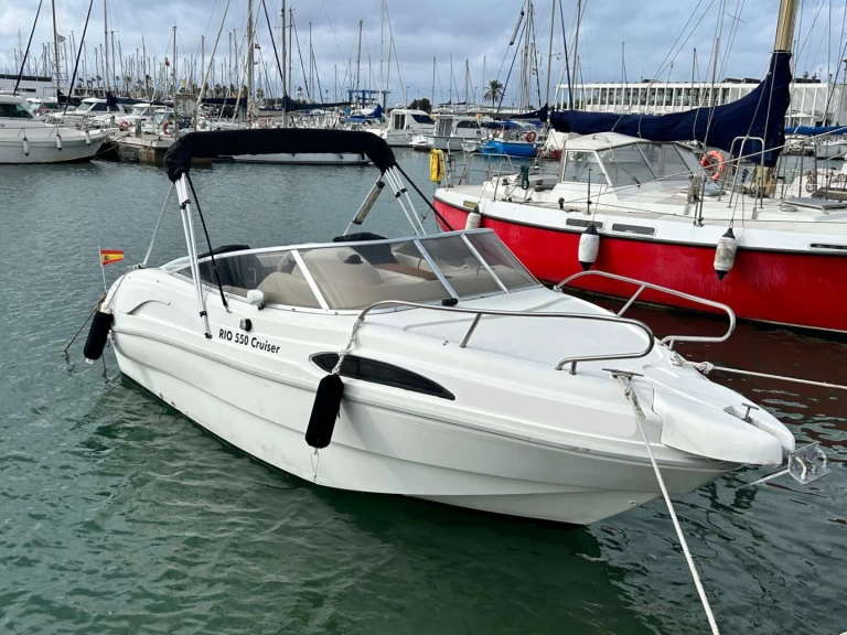 Motorboot mit oder ohne Skipper Rio mieten in Vilanova i la Geltrú
