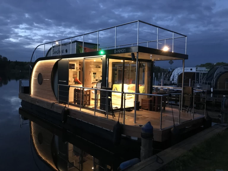 YachtCharter in Buchholz - Nautilus Hausboote Apartmentboot maxi auf SamBoat