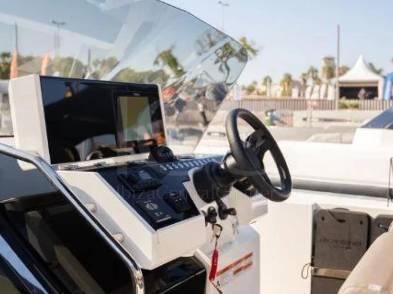 Motorboot mieten in Mahón zum besten Preis
